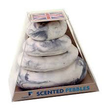 Load image into Gallery viewer, Scented Pebbles - Black/White Sea Breeze